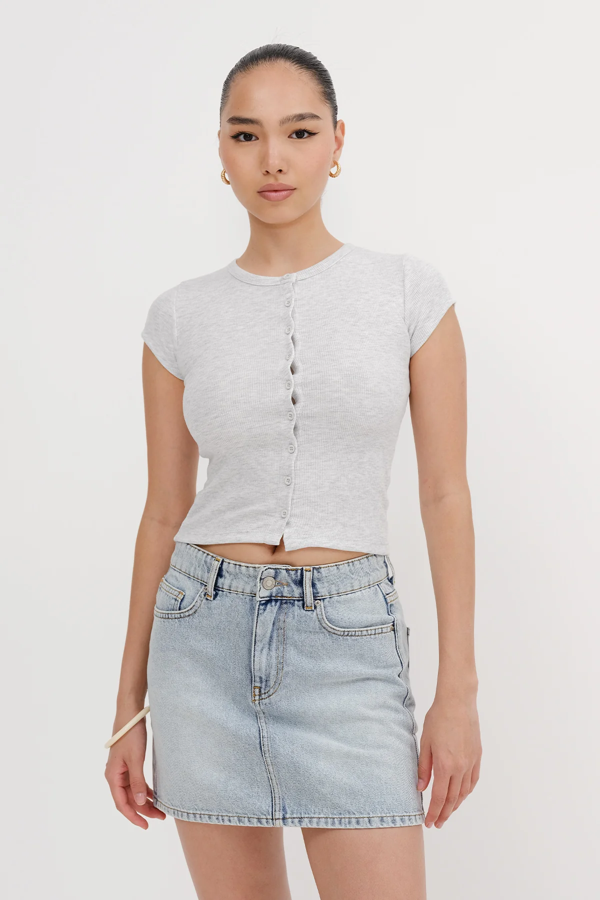 Basic Buttoned T-shirt - Image 23