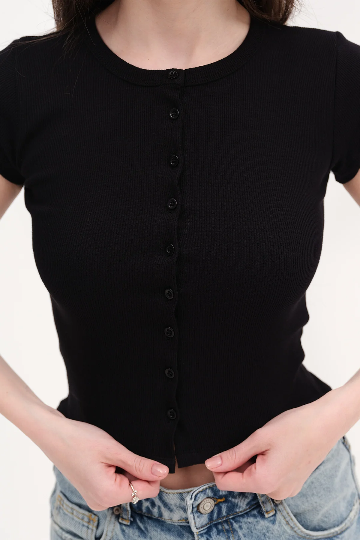 Basic Buttoned T-shirt - Image 37