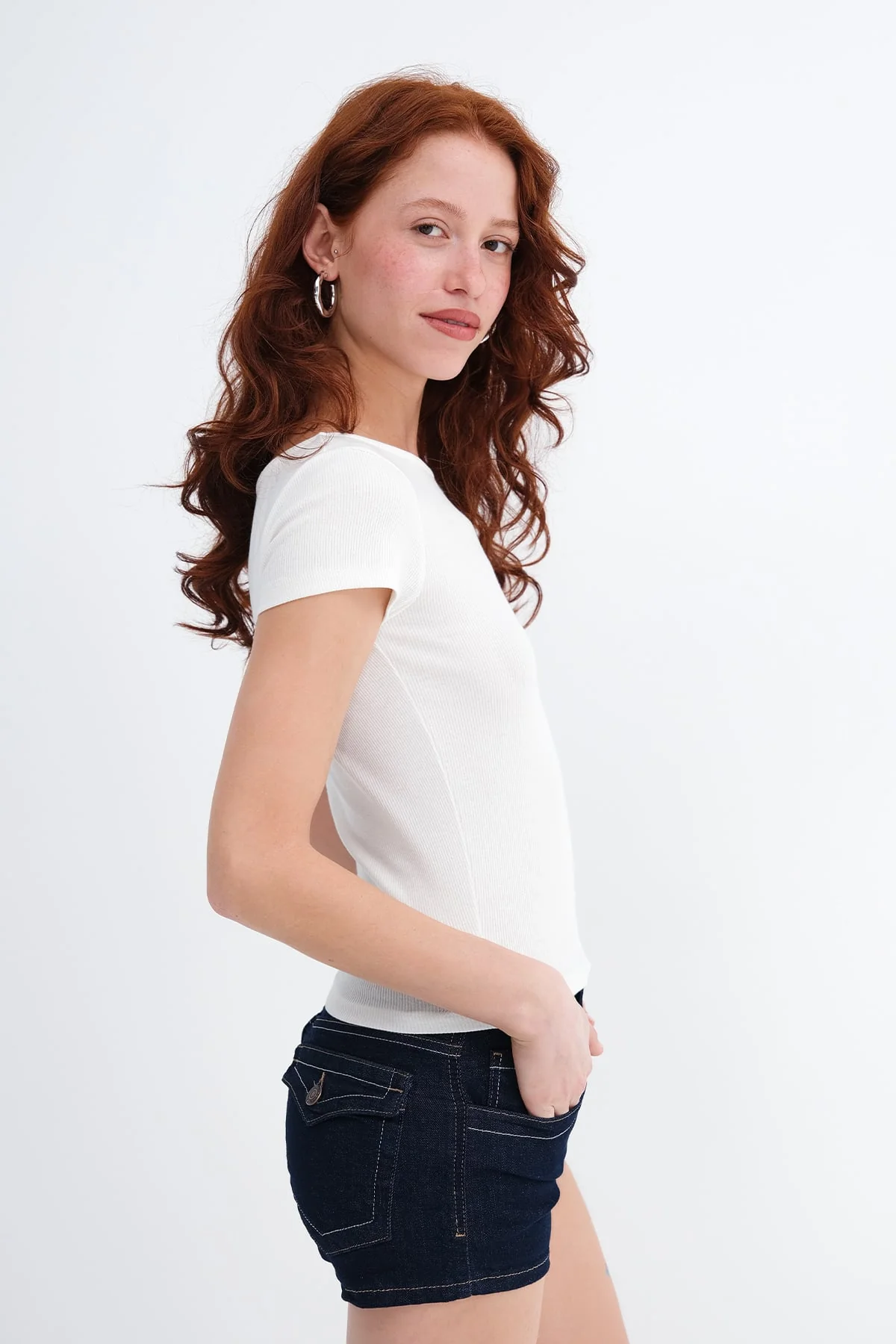 Basic Ribbed T-shirt - Image 19