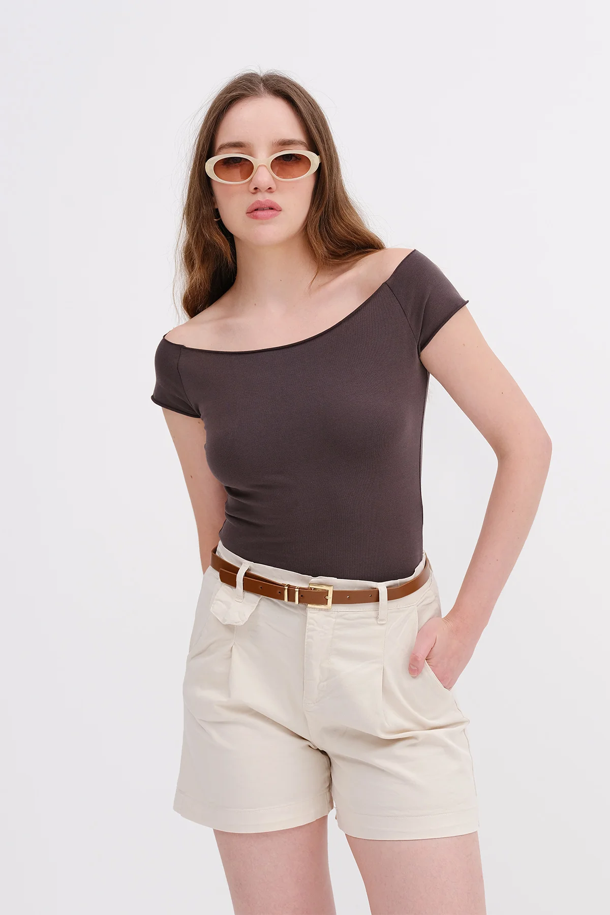 Boat Neck Basic T-shirt - Image 13
