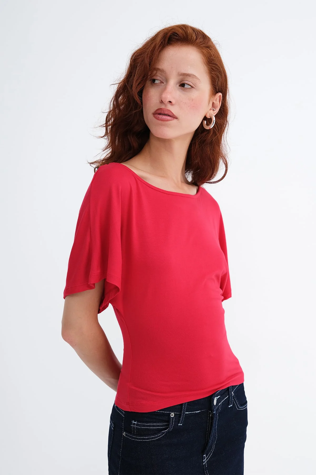 Boat Neck Basic T-shirt - Image 7