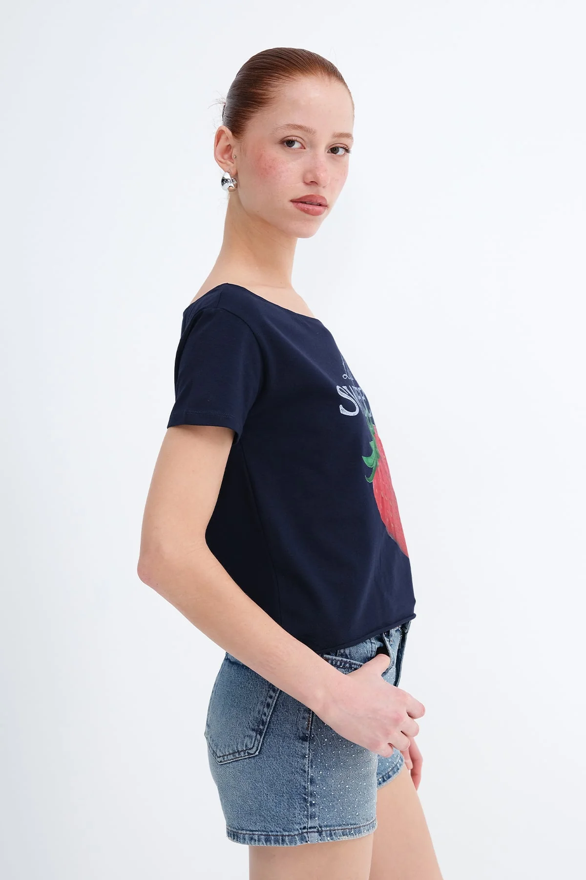 Boat Neck Printed T-shirt - Image 6