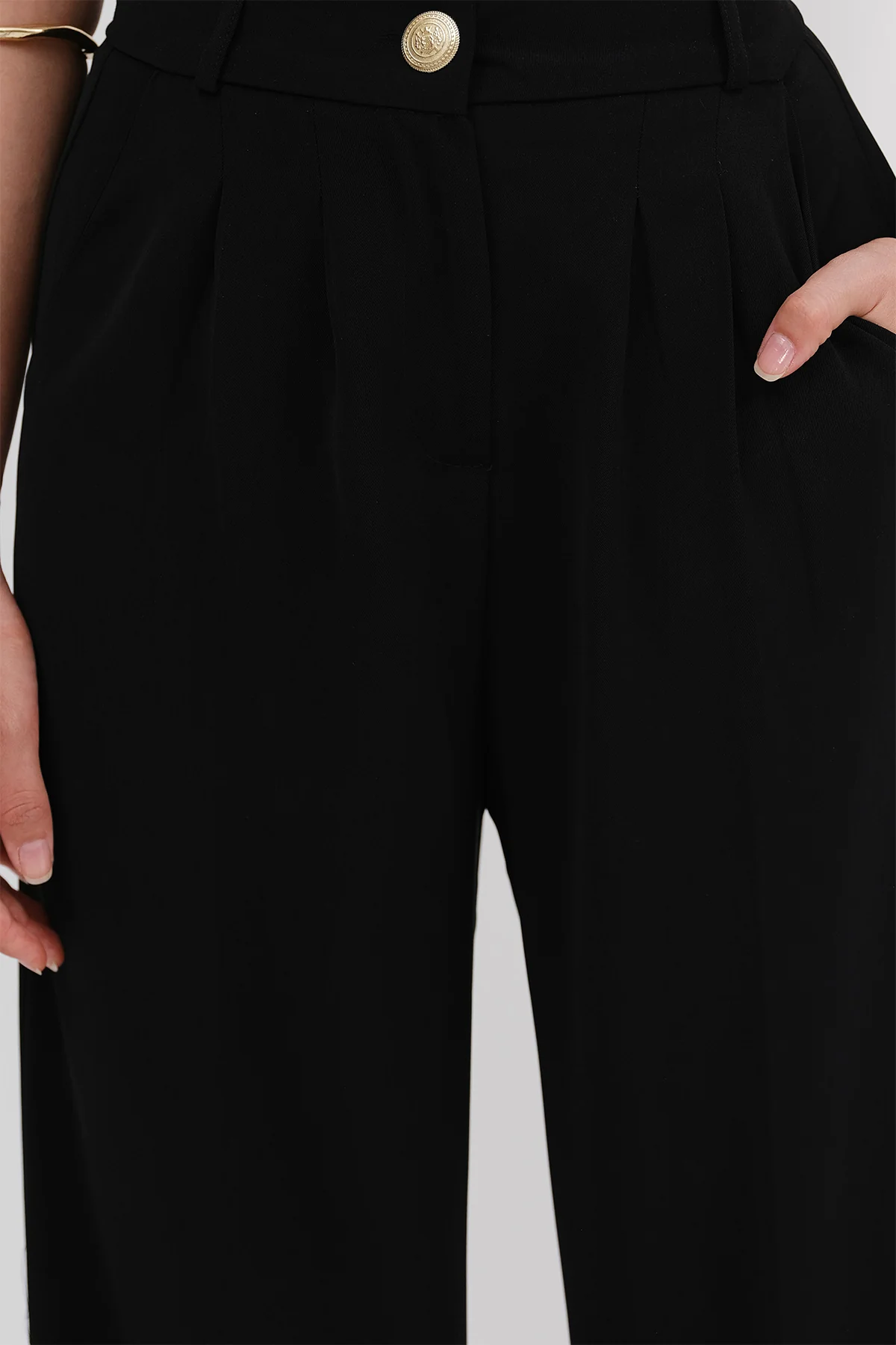 Buttoned Wide Leg Trousers - Image 26
