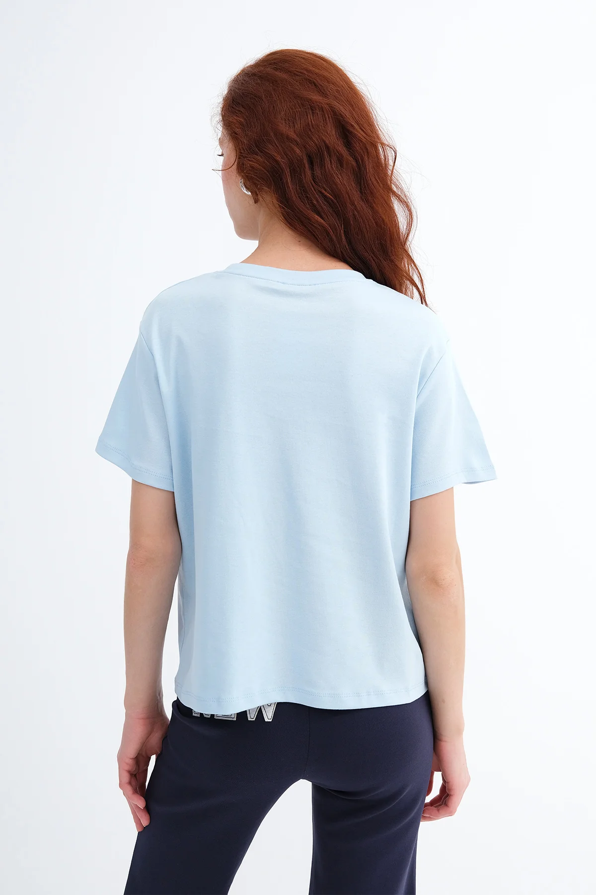 Crew Neck Basic T-shirt - Image 11