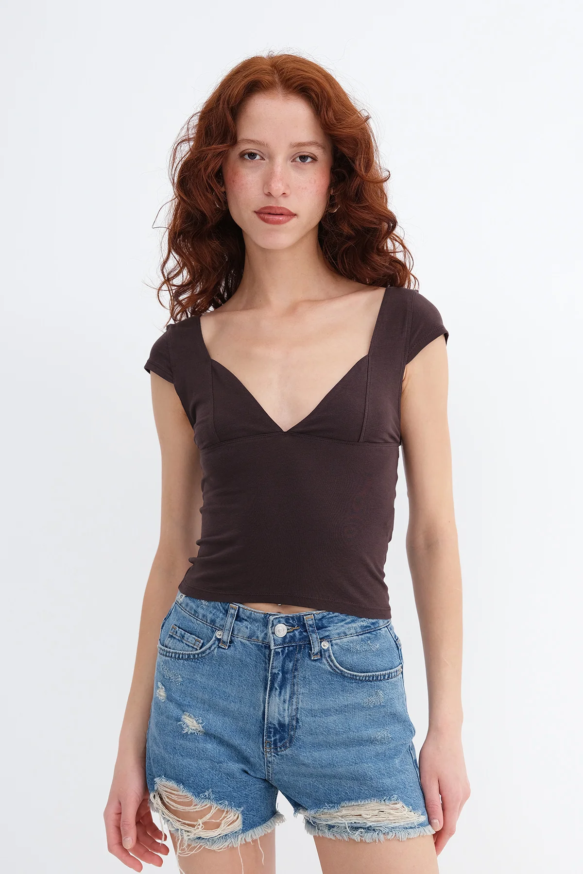Front and back V-neck T-shirt - Image 3