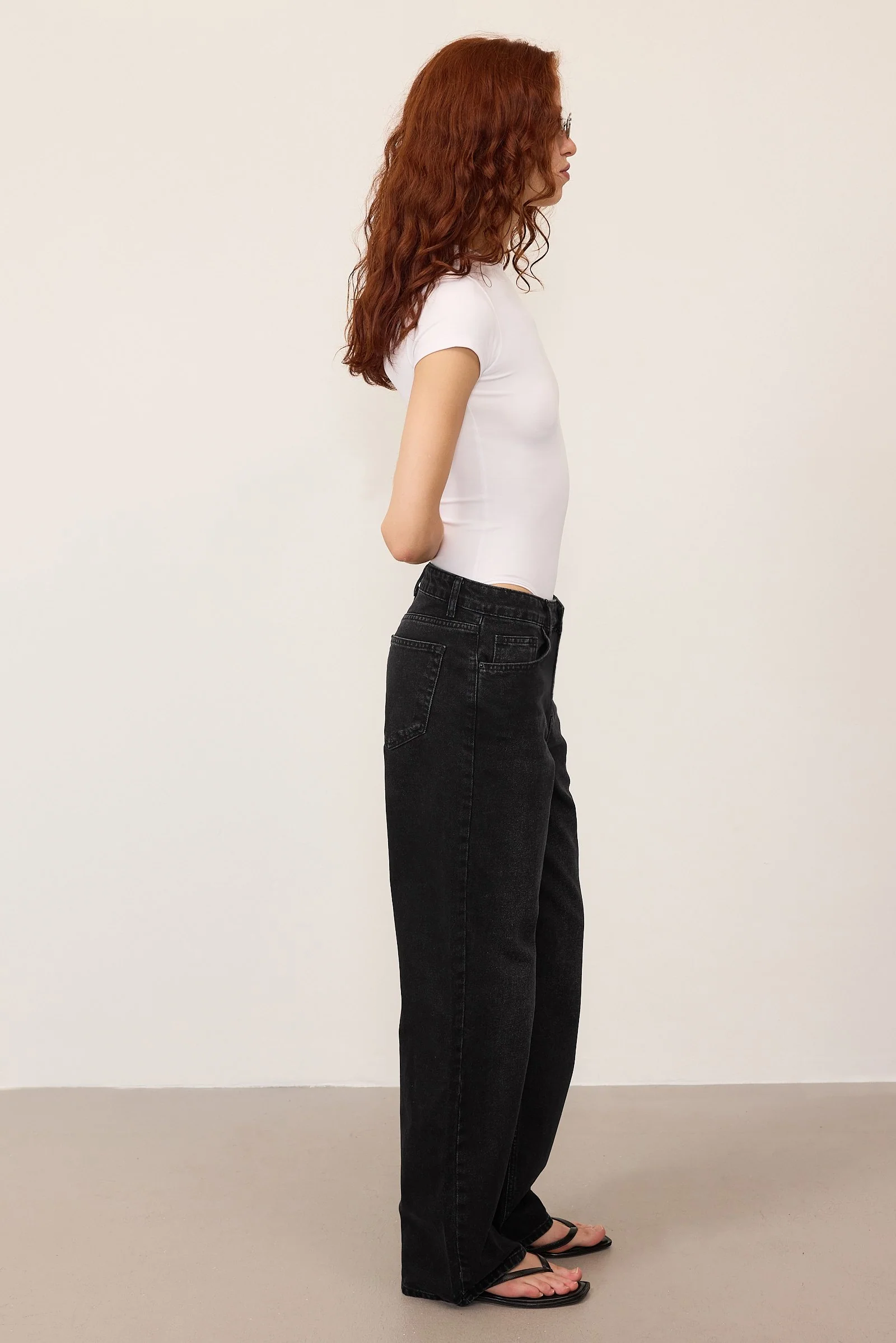 High Waist Wide Leg Jeans - Image 10