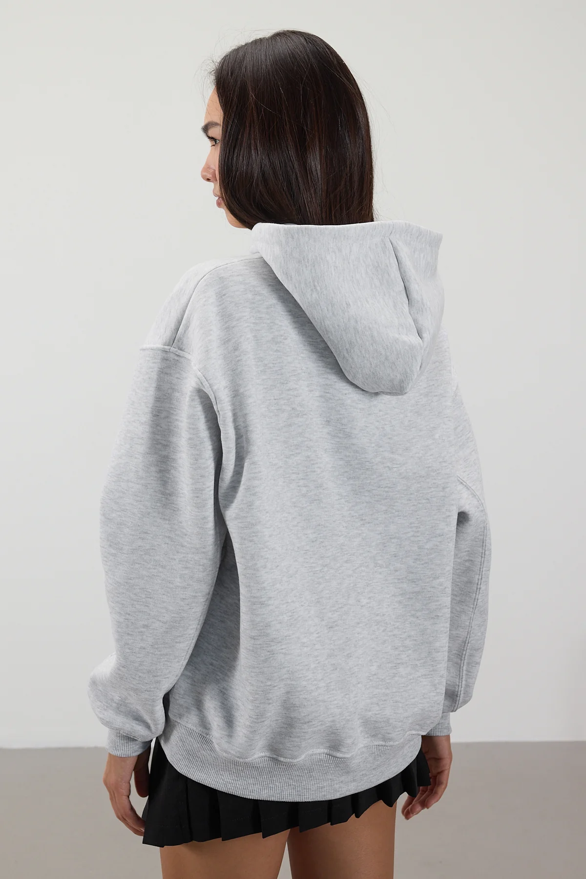 Hooded Ribbon Sweatshirt - Image 5
