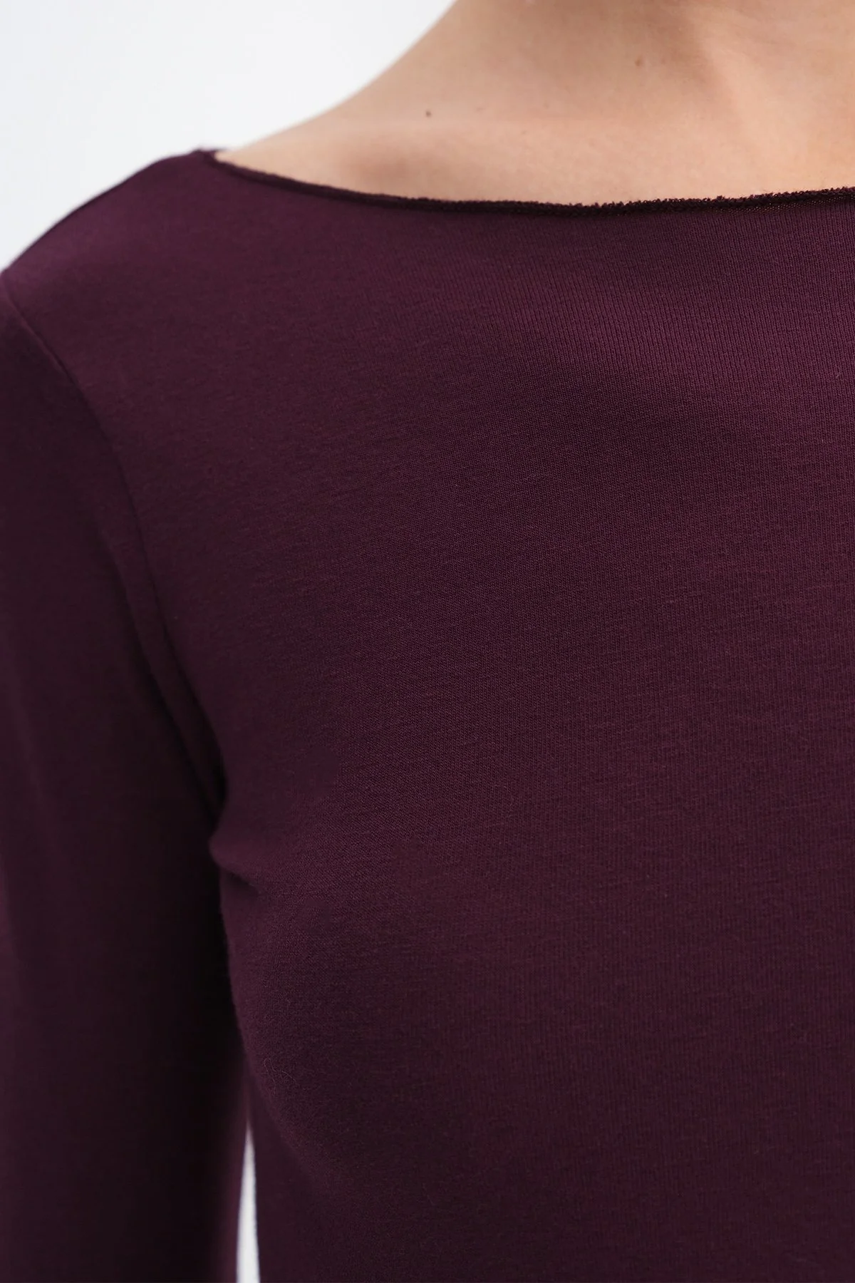Long Sleeve Basic T-shirt - Image 48