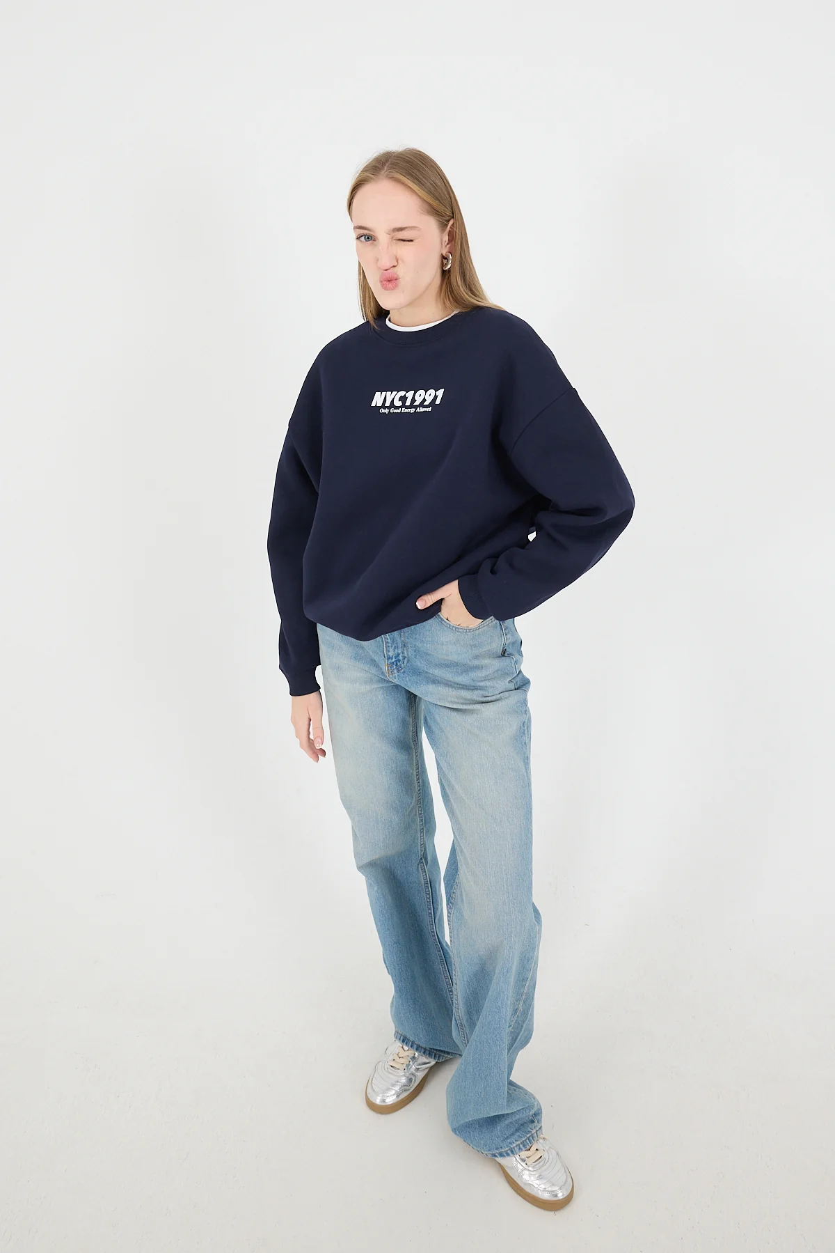 NYC1991 Written Raised Sweatshirt