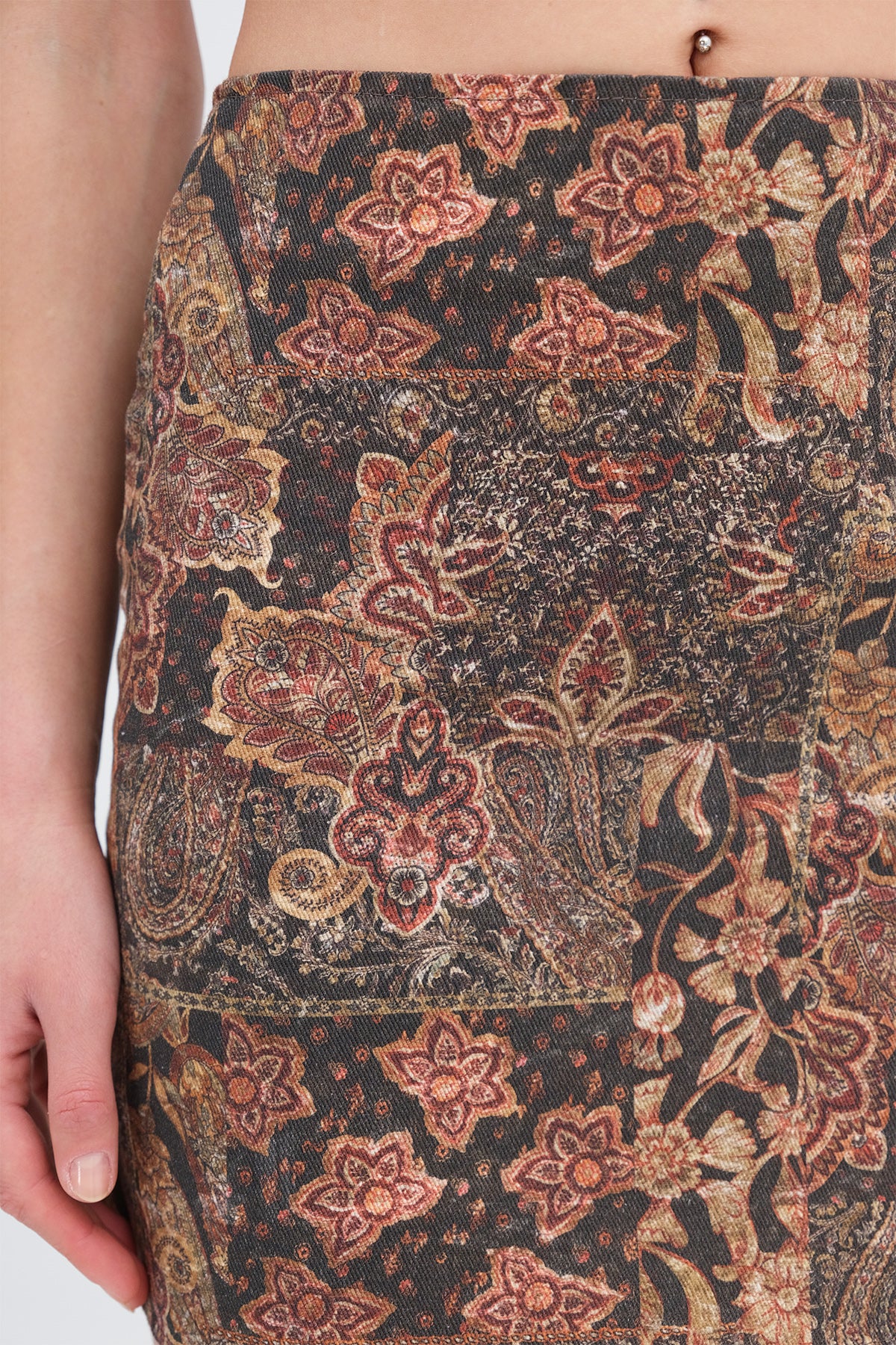 Patterned Mini Skirt - Image 5