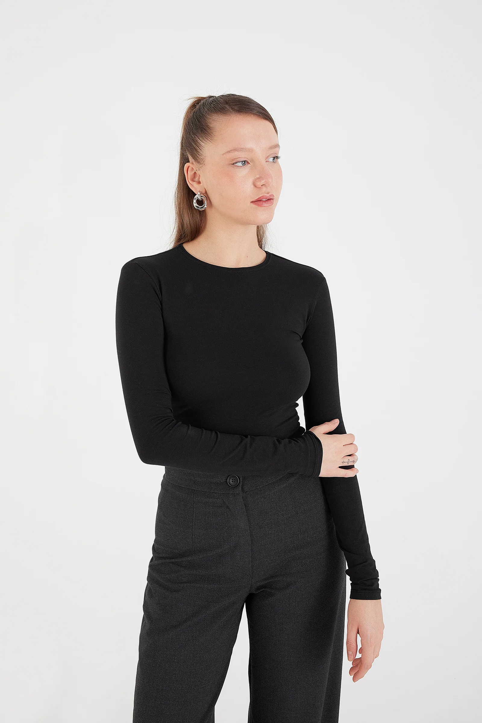 Round Neck Basic Blouse - Image 14