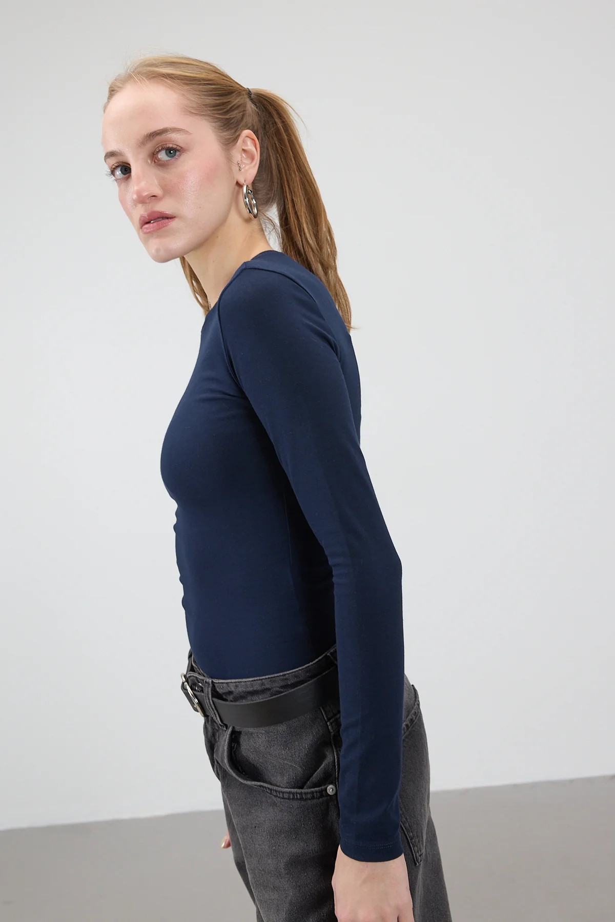 Round Neck Basic Blouse - Image 25