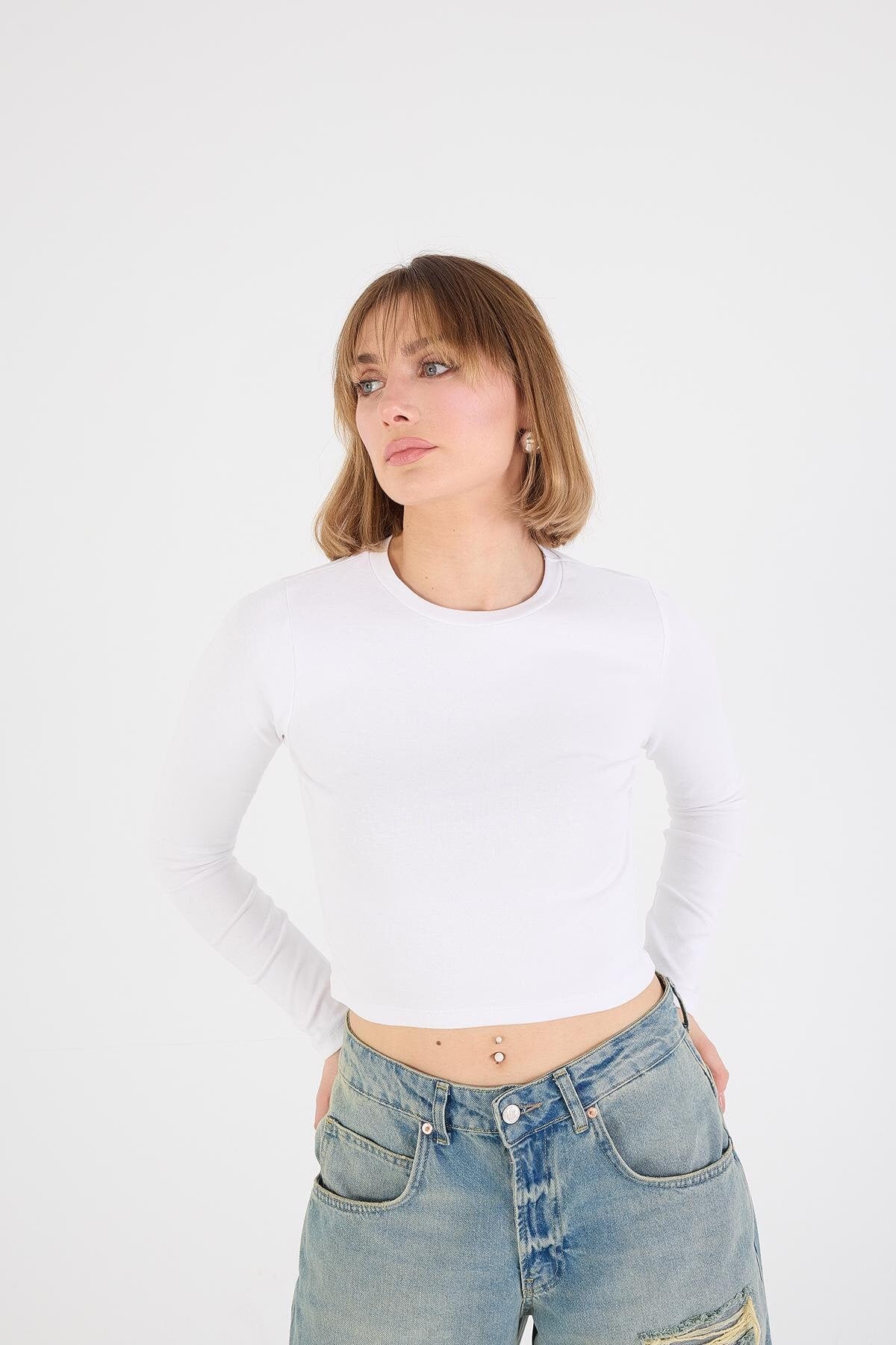 Round Neck Basic Crop Blouse - Image 20