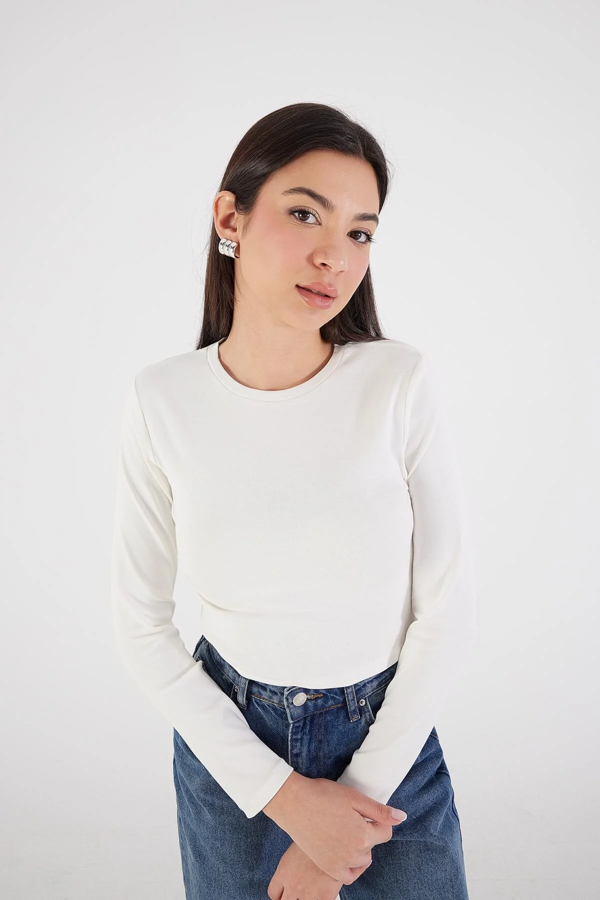 Round Neck Basic Crop Blouse - Image 36