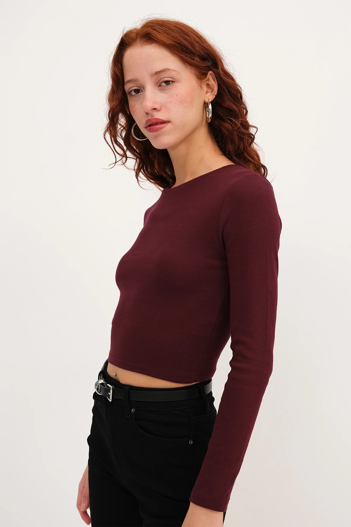 Round Neck Basic Crop Blouse - Image 5