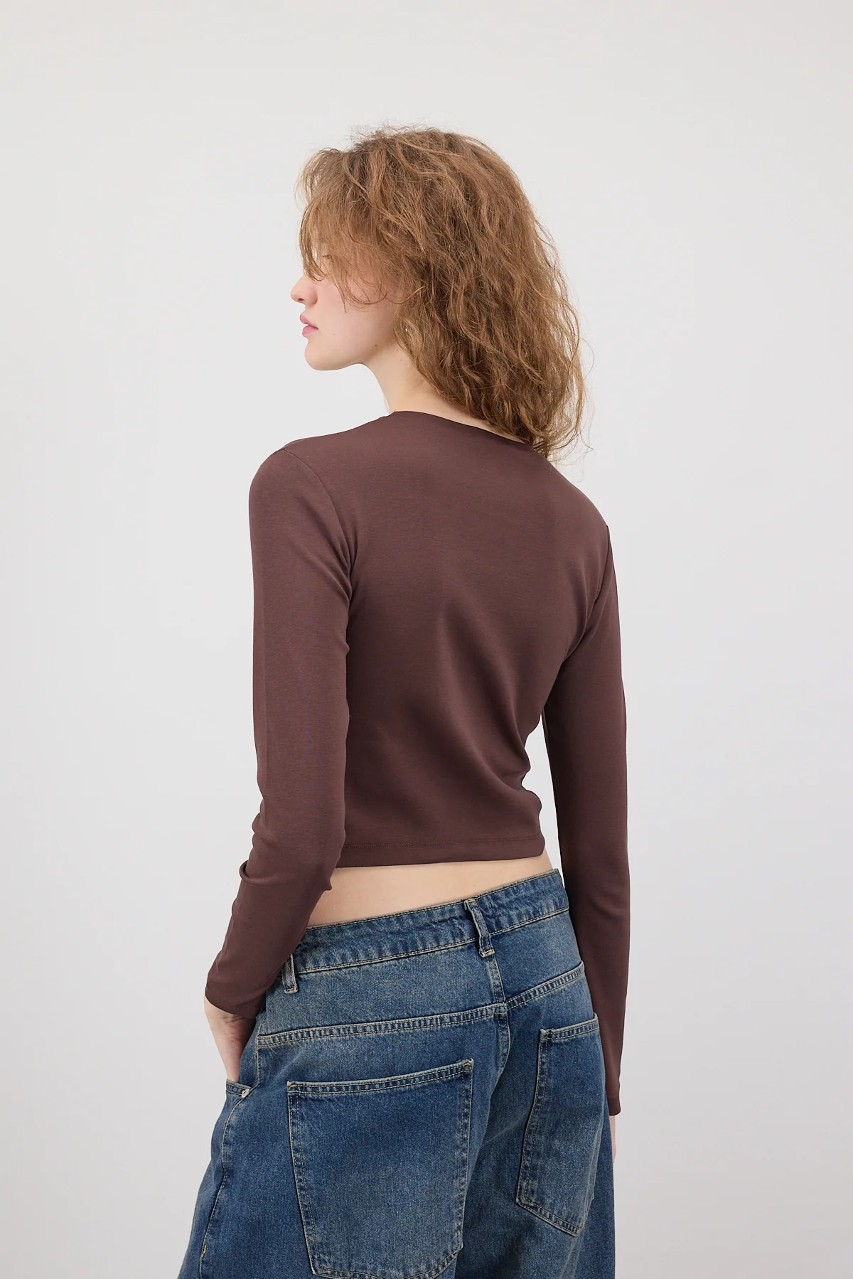 Round Neck Basic Crop Blouse - Image 7
