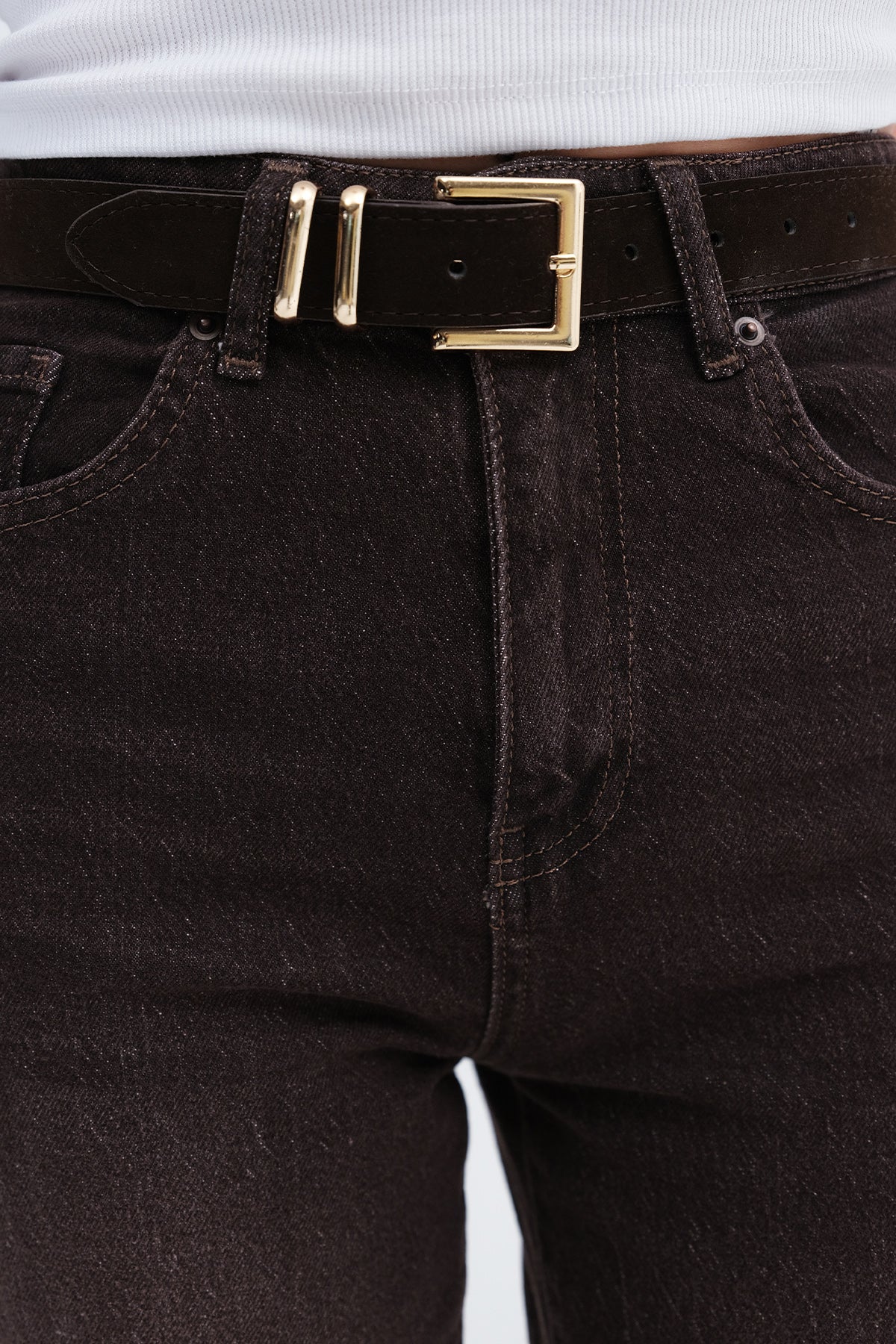 Straight Leg Jeans with Belt - Image 28