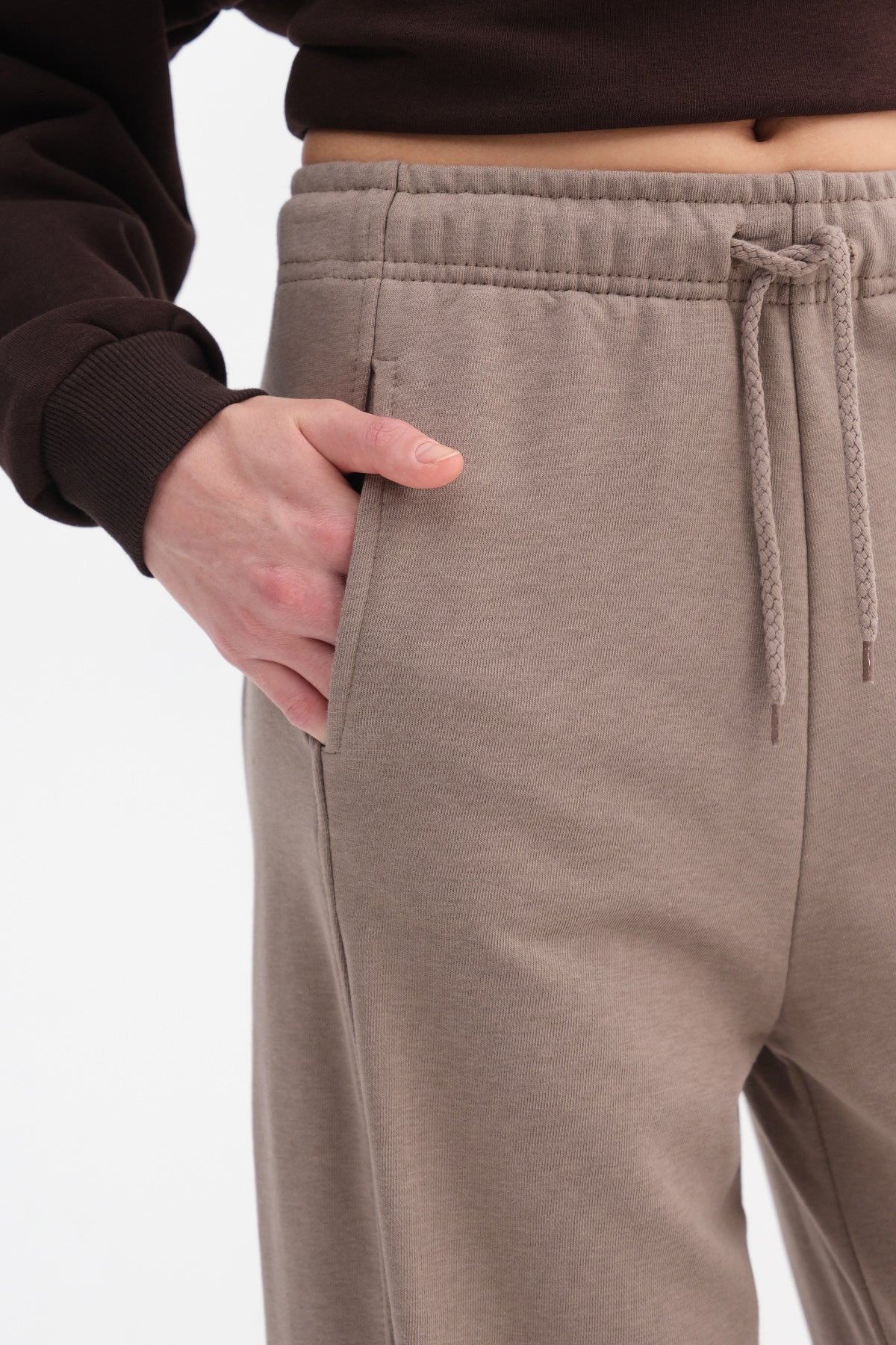 Wide Leg Sweatpants with Pockets - Image 16