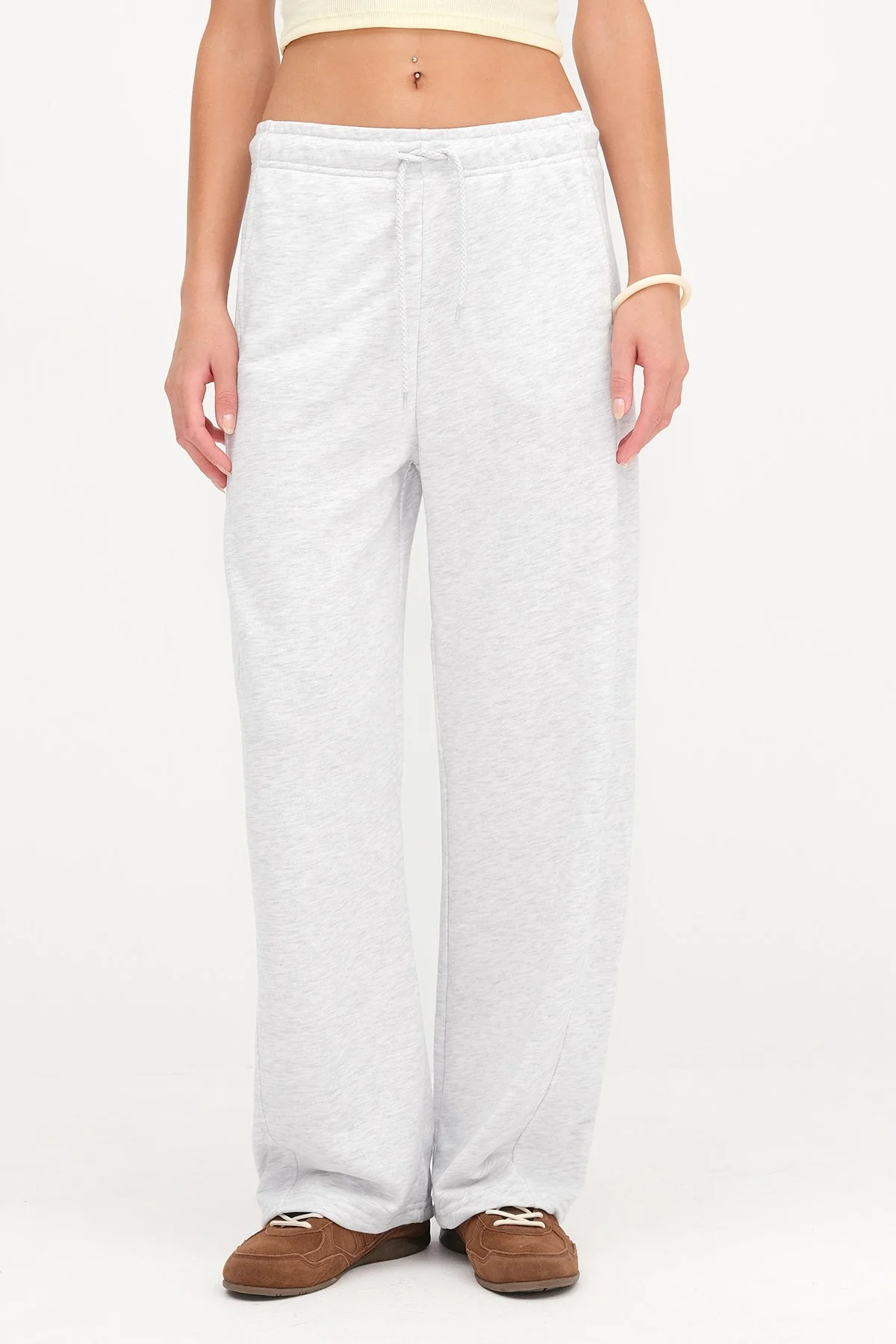 Wide Leg Sweatpants with Pockets - Image 40