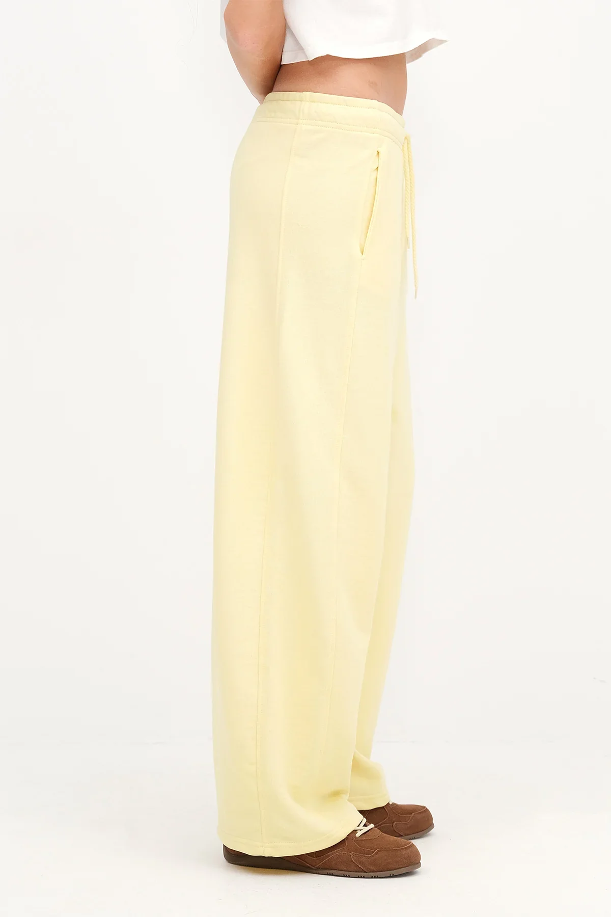 Wide Leg Sweatpants with Pockets - Image 45