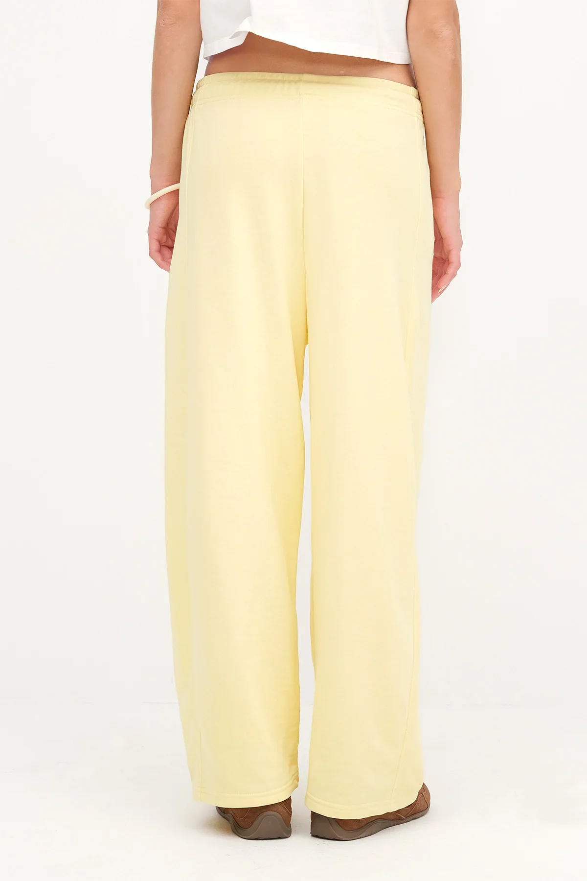Wide Leg Sweatpants with Pockets - Image 46