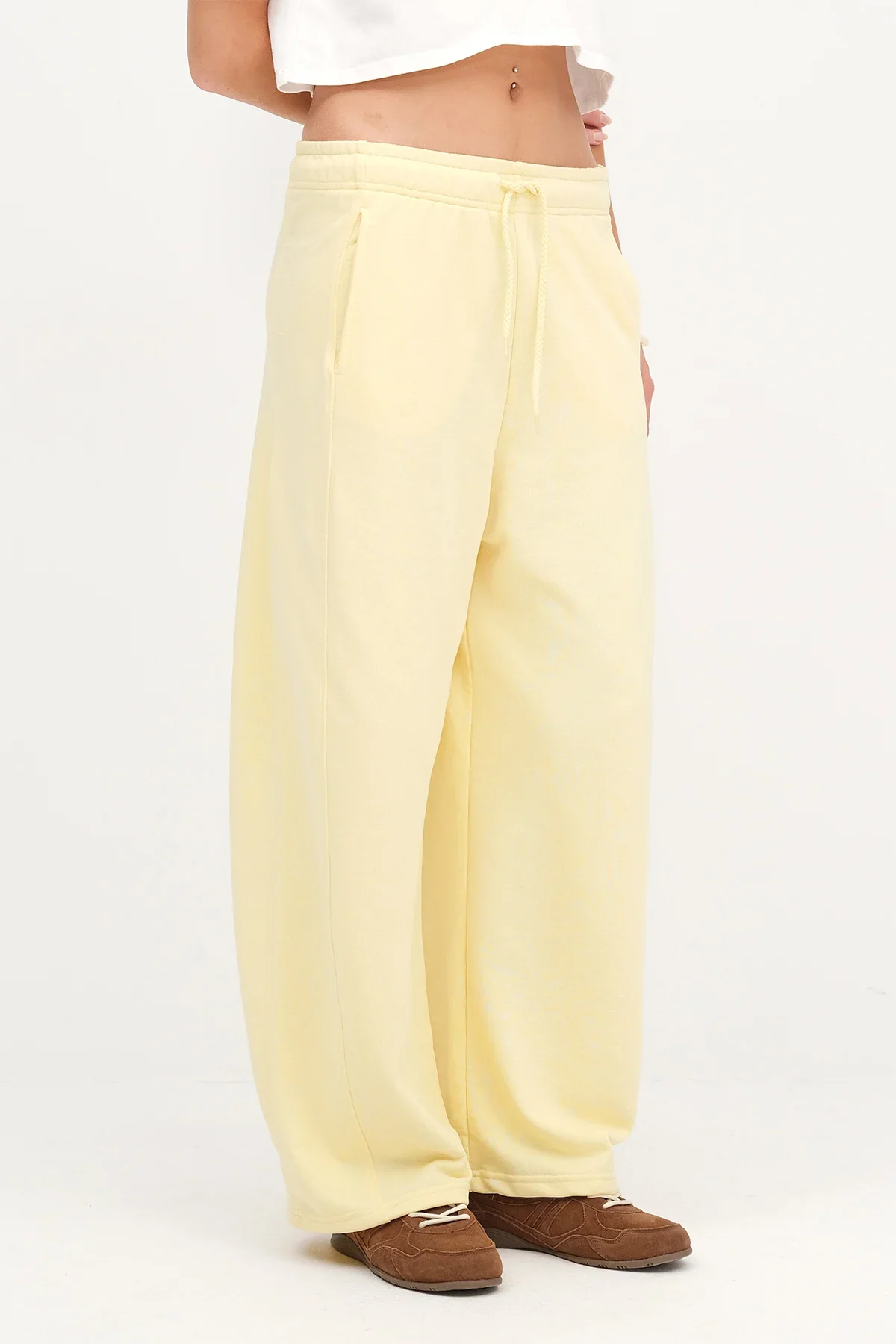 Wide Leg Sweatpants with Pockets - Image 47