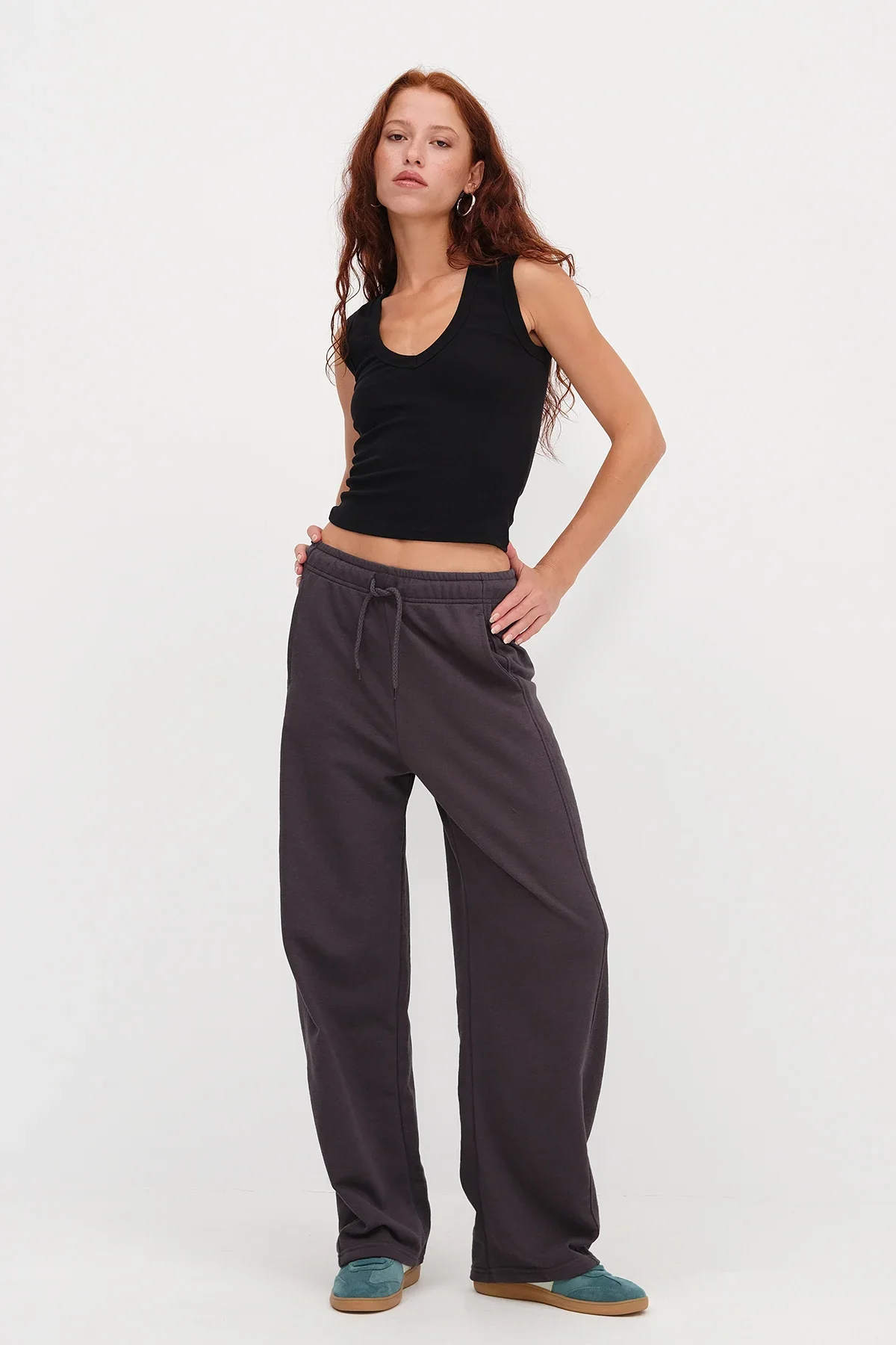 Wide Leg Sweatpants with Pockets - Image 49