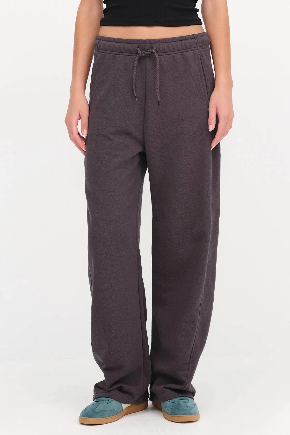 Wide Leg Sweatpants with Pockets - Image 50