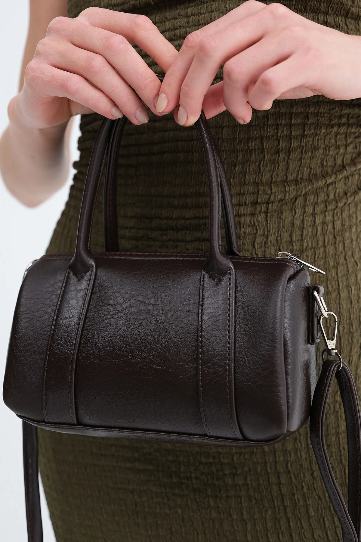 Zippered Hand & Shoulder Bag - Image 5